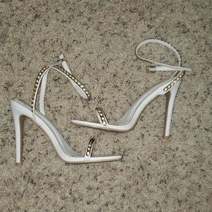Windsor mikhail chain heels
